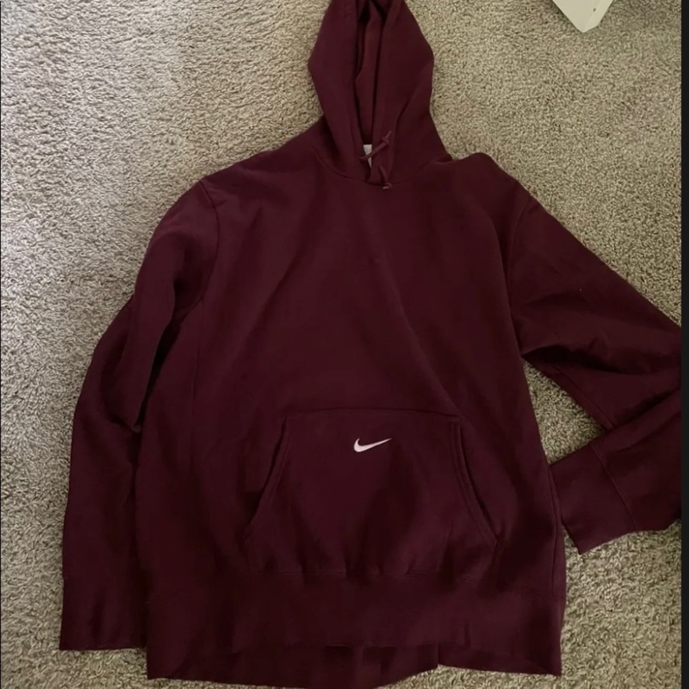 Nike Center Swoosh Hoodie. Maroon. Size XL.